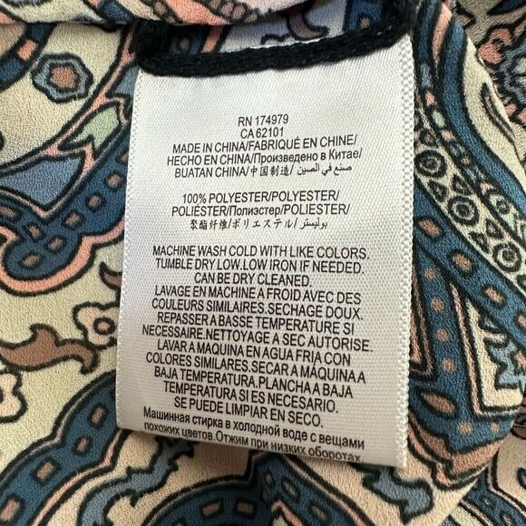 BCBG MaxAzria Size L Off Shoulder Statement Sleeve Paisley Blouse Medallion Boho - Picture 7 of 10